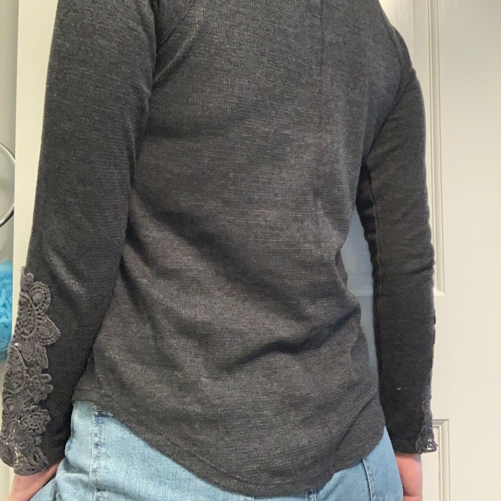 Grey American eagle lace long sleeve